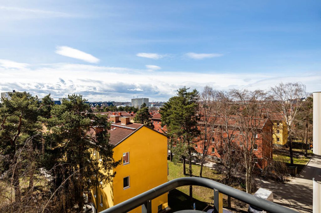 10. Avvaxling Barande Vagg Lagenhet Danderyd Rinkeby